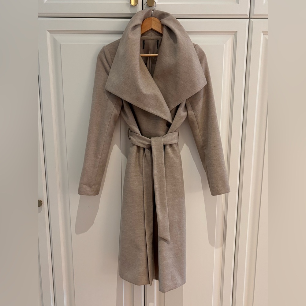 Le Chateau Dress Coat Light Grey/Cream